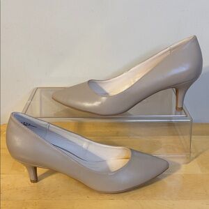 Relativity Re-Viva Elegant Beige Women's Pumps Size 8.5 M